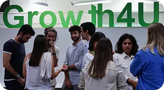 Team together with Growth4U branding